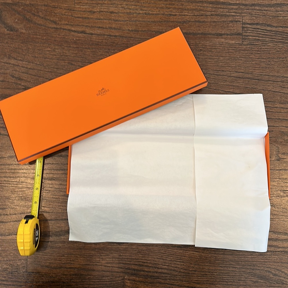 Authentic Hermes Box - Picture 4 of 6